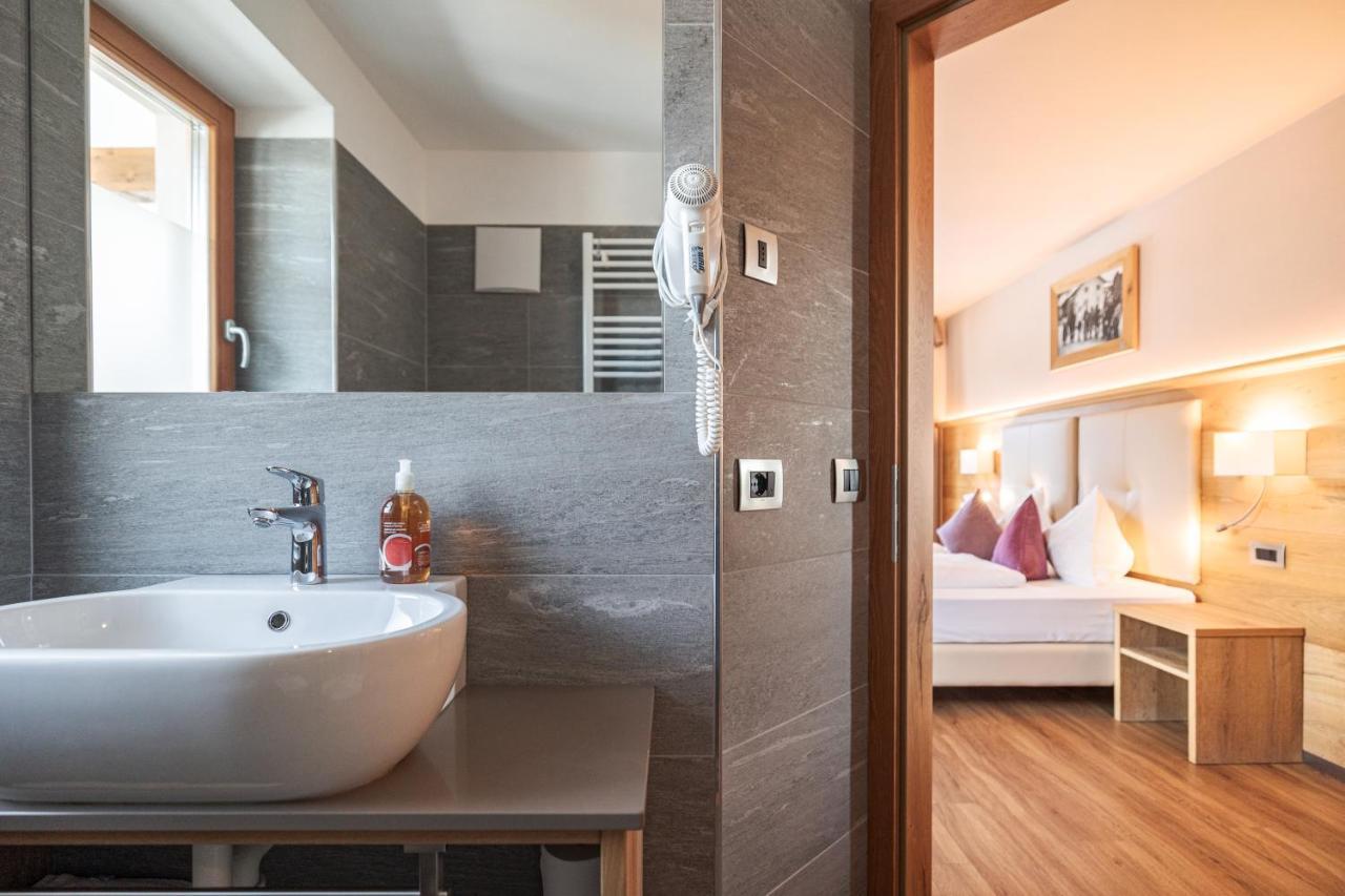 Albergo Belvedere Vigo di Fassa Bagian luar foto